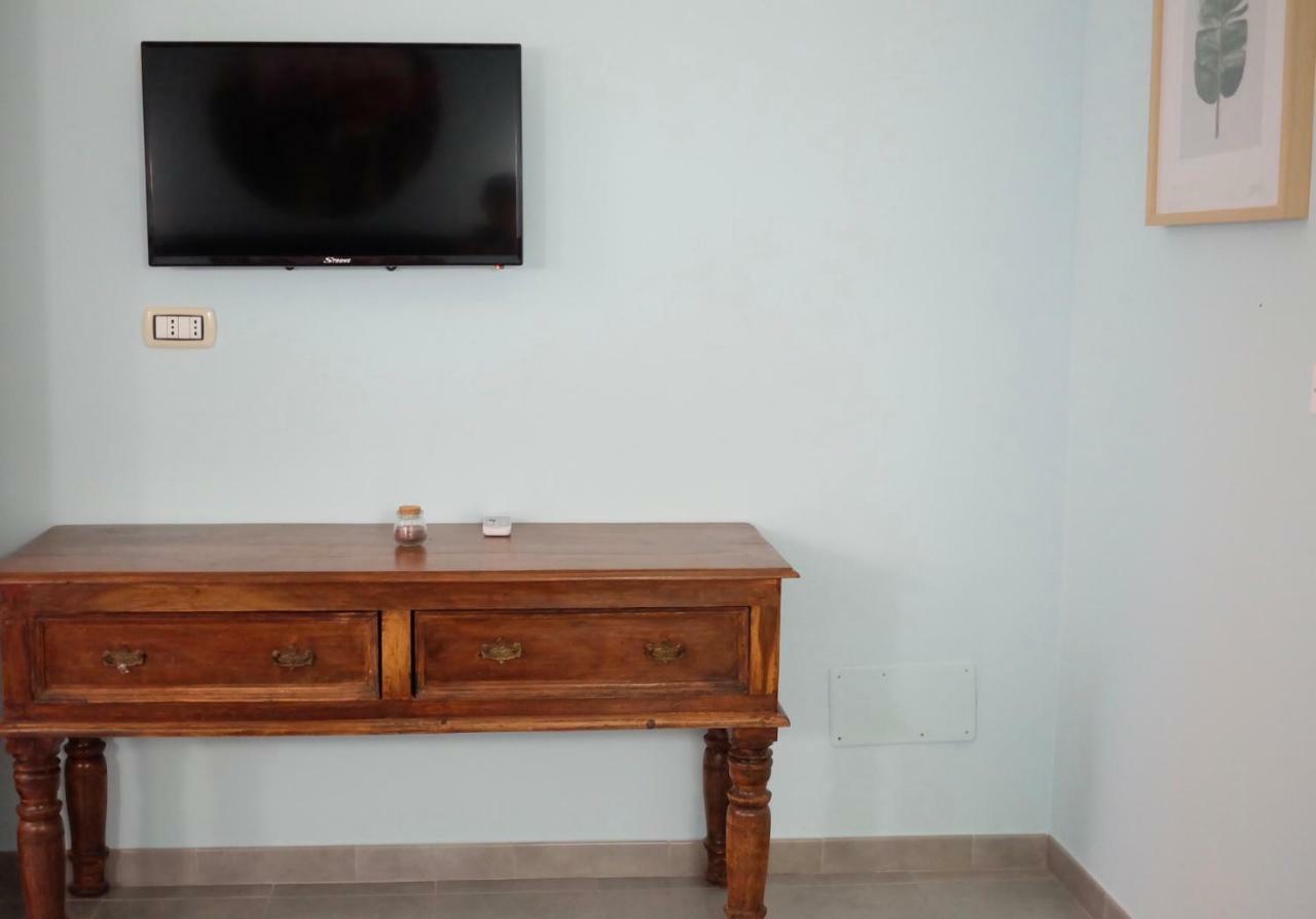 4 Balconi Liberty Apartments เลชเช ภายนอก รูปภาพ